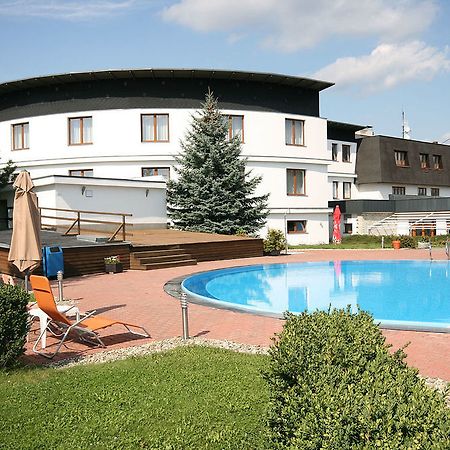 Hotel Atlantis Rozdrojovice Extérieur photo