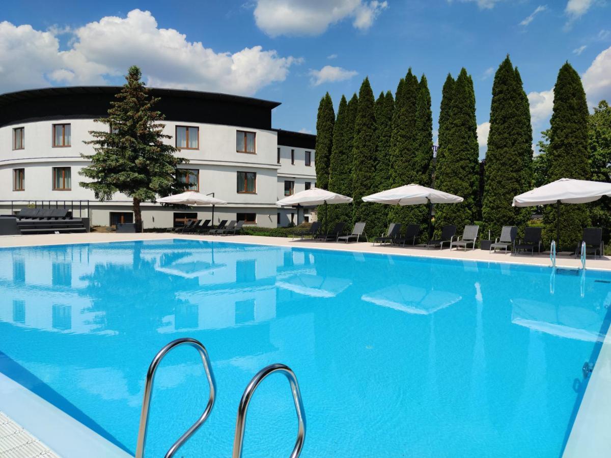 Hotel Atlantis Rozdrojovice Extérieur photo