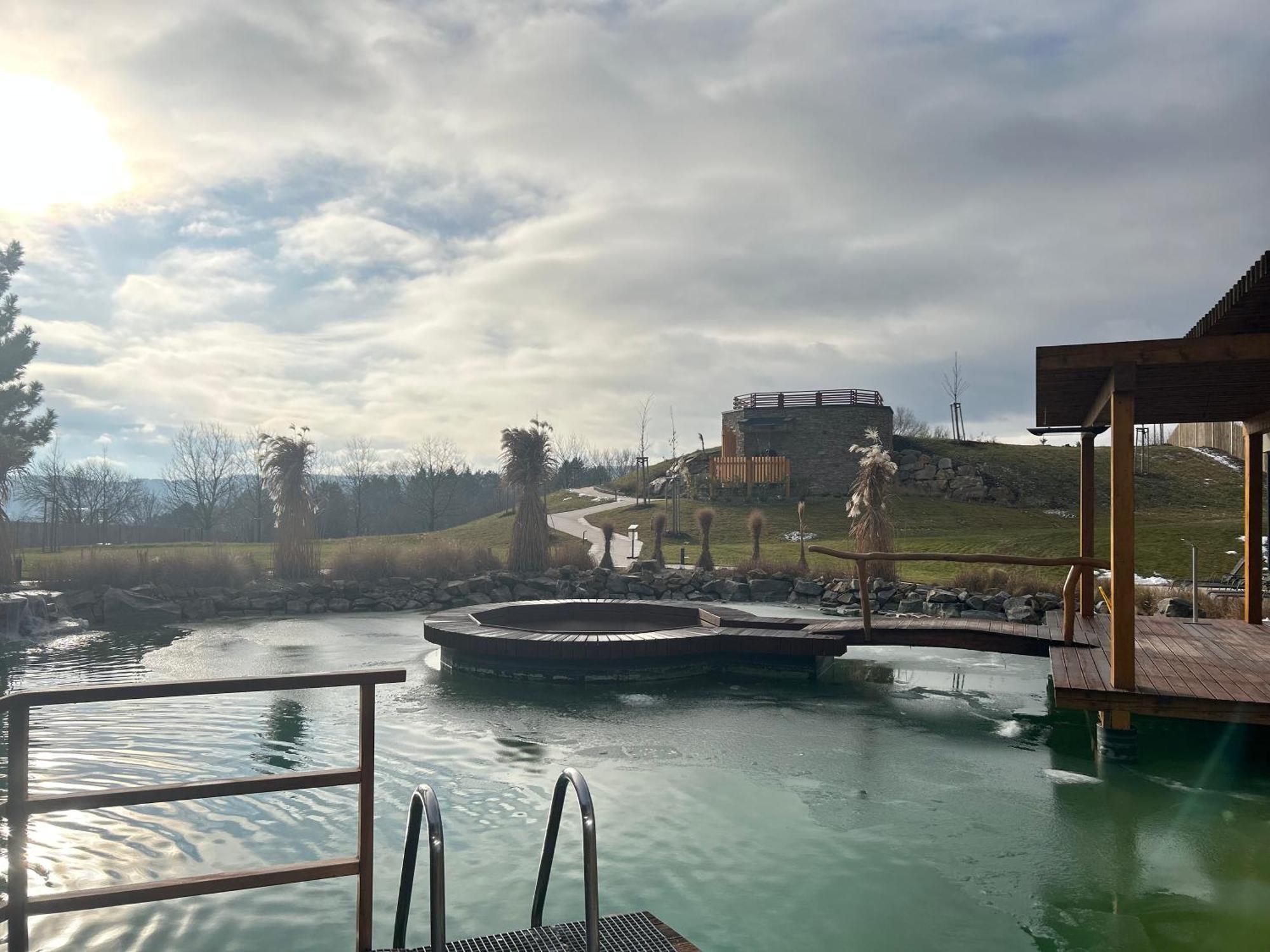 Hotel Atlantis Rozdrojovice Extérieur photo